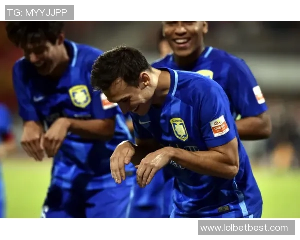 中超精彩对决国米与巴萨战成平局帽子戏法点燃全场激情 中超精彩对决国米与巴萨战成平局帽子戏法点燃全场激情