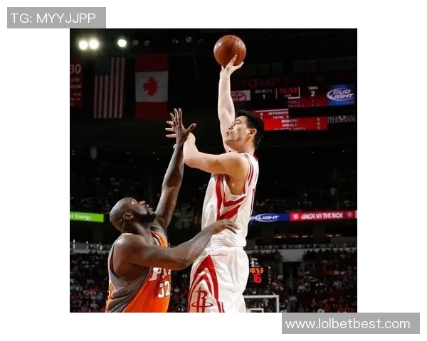 姚明发球动作解析：如何掌握这位篮球巨星的发球技巧与风格