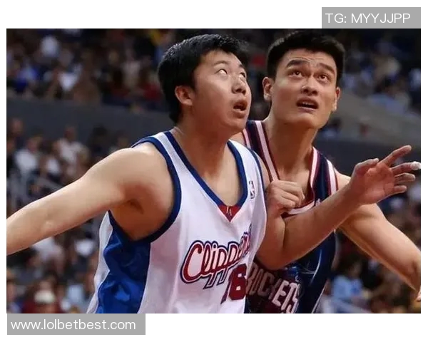 放大姚明的传奇人生与篮球影响力，探讨他如何改变中国体育的未来与全球视野