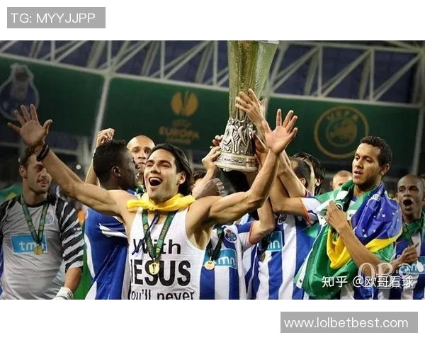 欧冠激战波尔图小胜本菲卡点球大战瞬间点燃全场激情