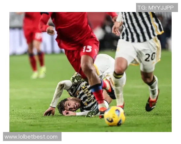 中超精彩对决尤文图斯与马竞战平绝杀时刻引发全场热烈反响 中超精彩对决尤文图斯与马竞战平绝杀时刻引发全场热烈反响