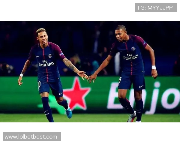 国王杯激战曼联与切尔西平局神扑瞬间成比赛转折点解析