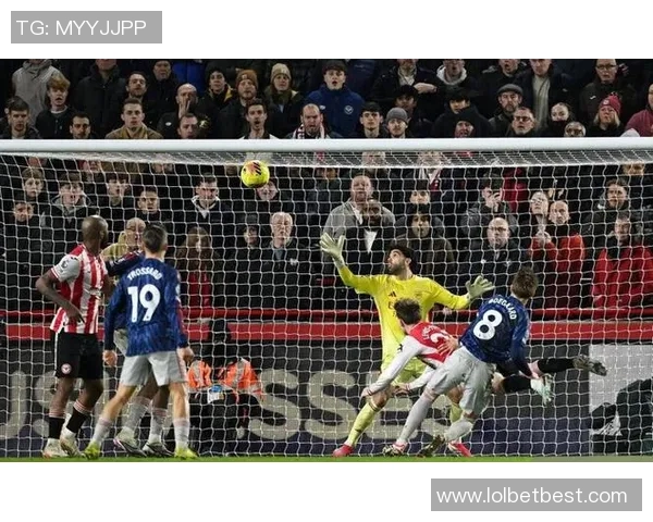 中超赛场惊现冷门阿森纳大胜那不勒斯引发全场狂欢