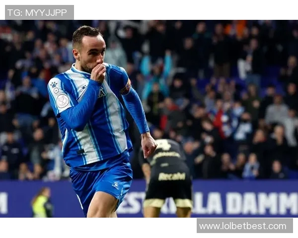 国王杯精彩对决：里昂与那不勒斯激战成平局补时进球引发全场狂欢