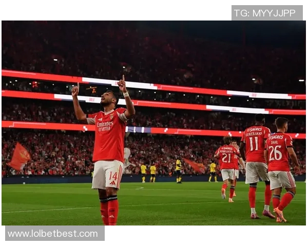 中超精彩对决里昂大胜那不勒斯绝杀瞬间引发转会热议